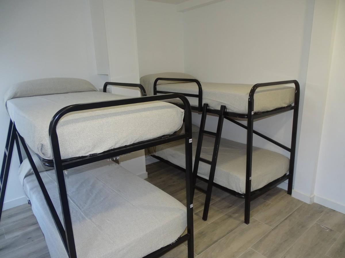 Albergue Roma Пола-де-Лена Екстер'єр фото