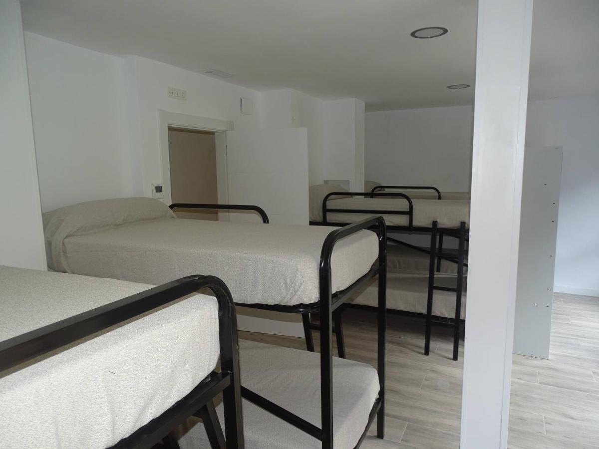 Albergue Roma Пола-де-Лена Екстер'єр фото