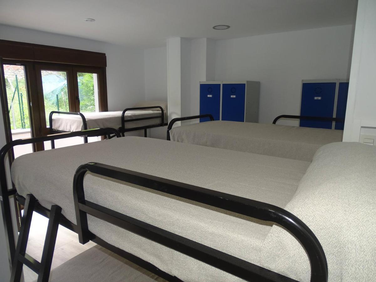 Albergue Roma Пола-де-Лена Екстер'єр фото